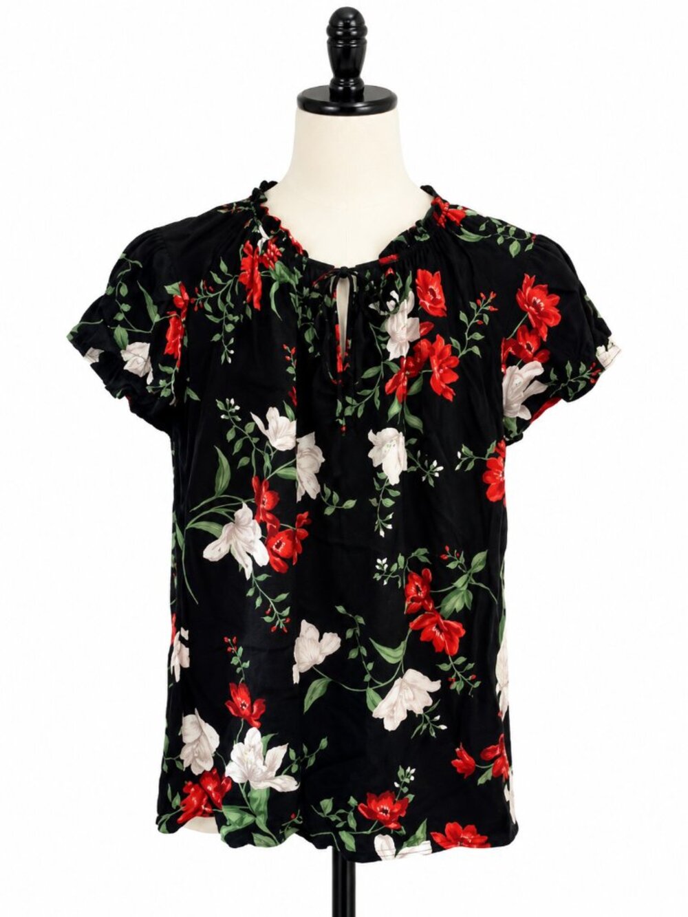 Old Navy Floral Blouse – Size Medium – Excellent Condition 🌺